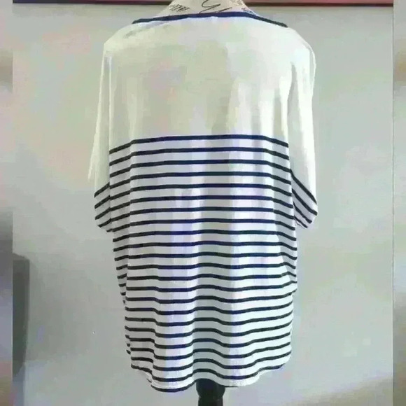 MAX STUDIO | Women's  Blue/White Horizontal Striped Short Sleeve Knit Top - Picture 4 of 8